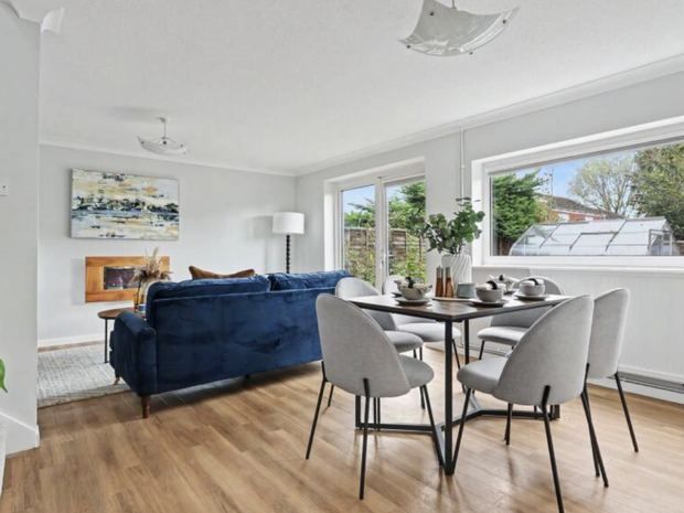 232 Parkers Walk, Studland Park after, photo 4 of 8