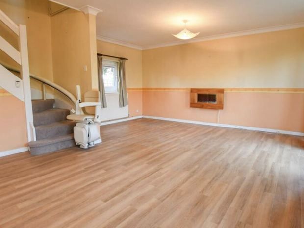 232 Parkers Walk, Studland Park before, photo 2 of 5