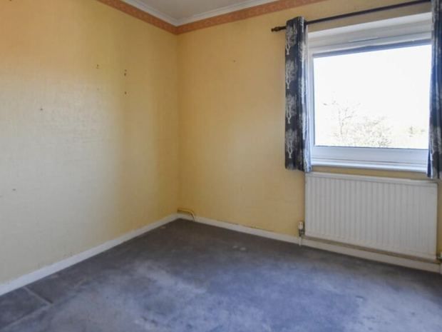 232 Parkers Walk, Studland Park before, photo 4 of 5