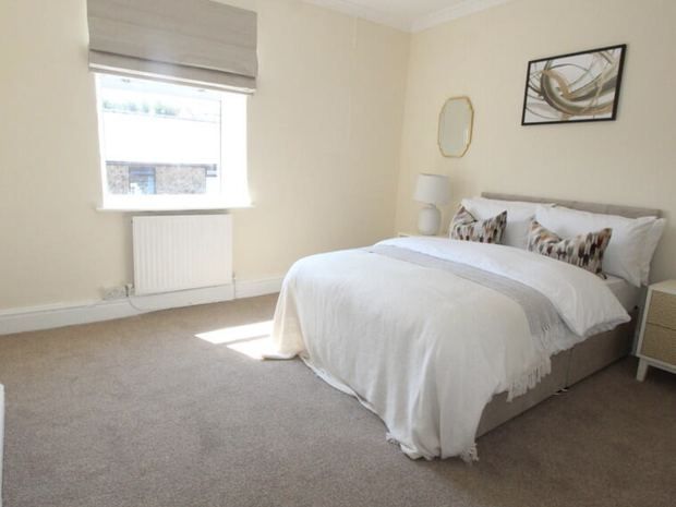 5 Stoneleigh High Street, Wrexham after, photo 6 of 7